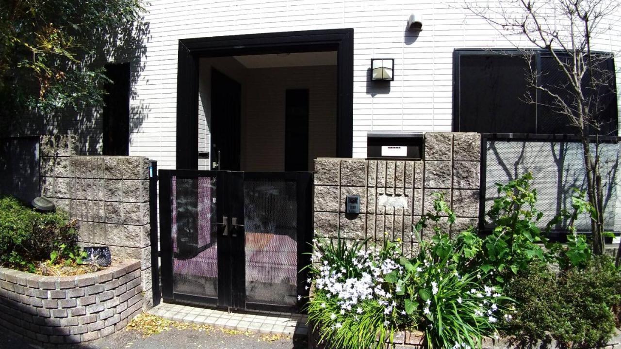 大阪～金閣 Hotel Buitenkant foto