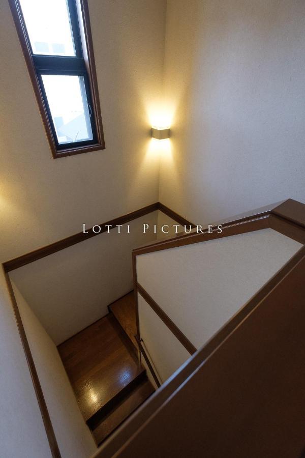 大阪～金閣 Hotel Buitenkant foto